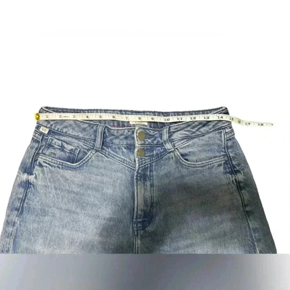 Q/S by s.Oliver Women’s Light Washed Jeans - Picture 5 of 13